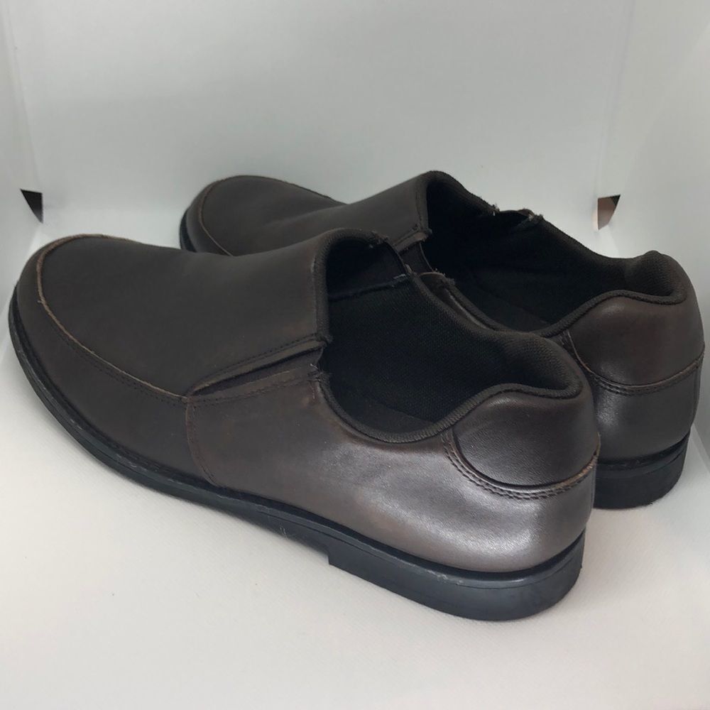 Lands’ End brown leather loafers, boys US7M